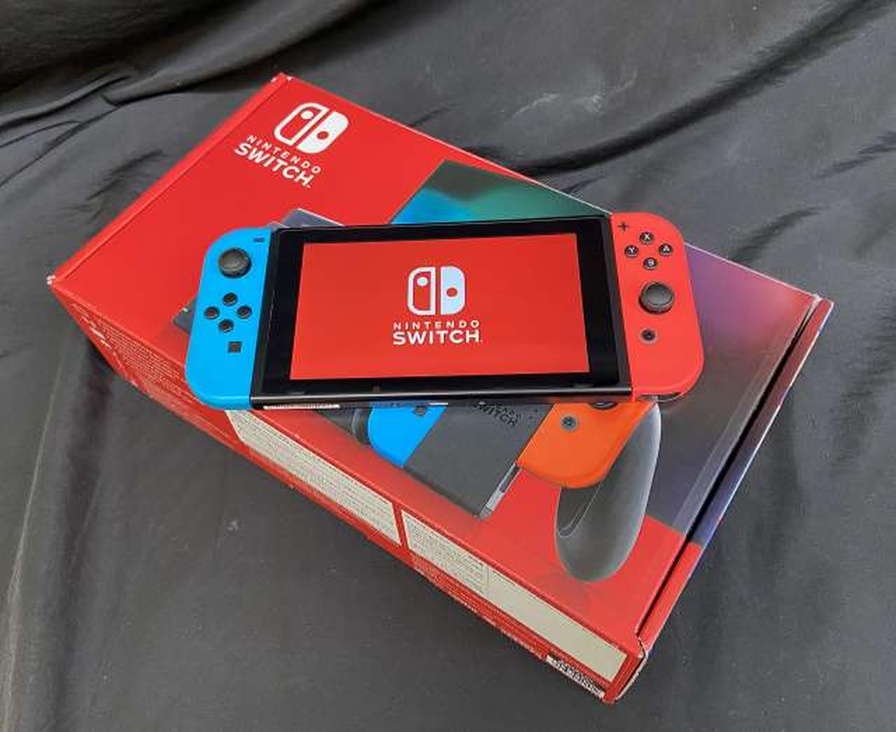 【美品】Switch Nintendo Switch バッテリー拡張版 Nintendo Switch「バッテリー持続時間が長くなった新モデル」の