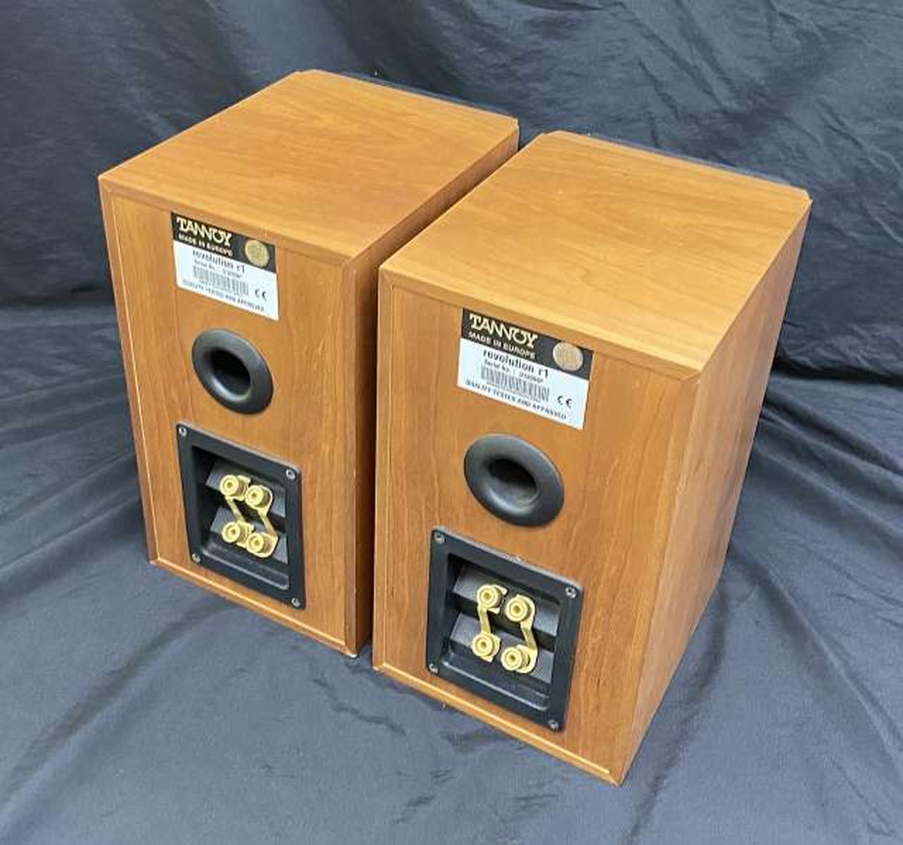 タンノイ(TANNOY)|【小型ながら上品なサウンド】スピーカー