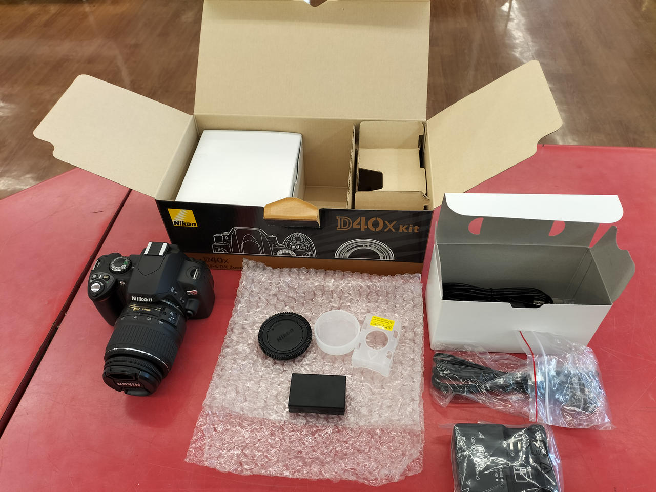 Nikon D40 Kit ニコン デジタル一眼レフカメ 元箱付き 動作確認済み Amazon | Nikon デジタル一眼レフカメラ D40 レンズキット