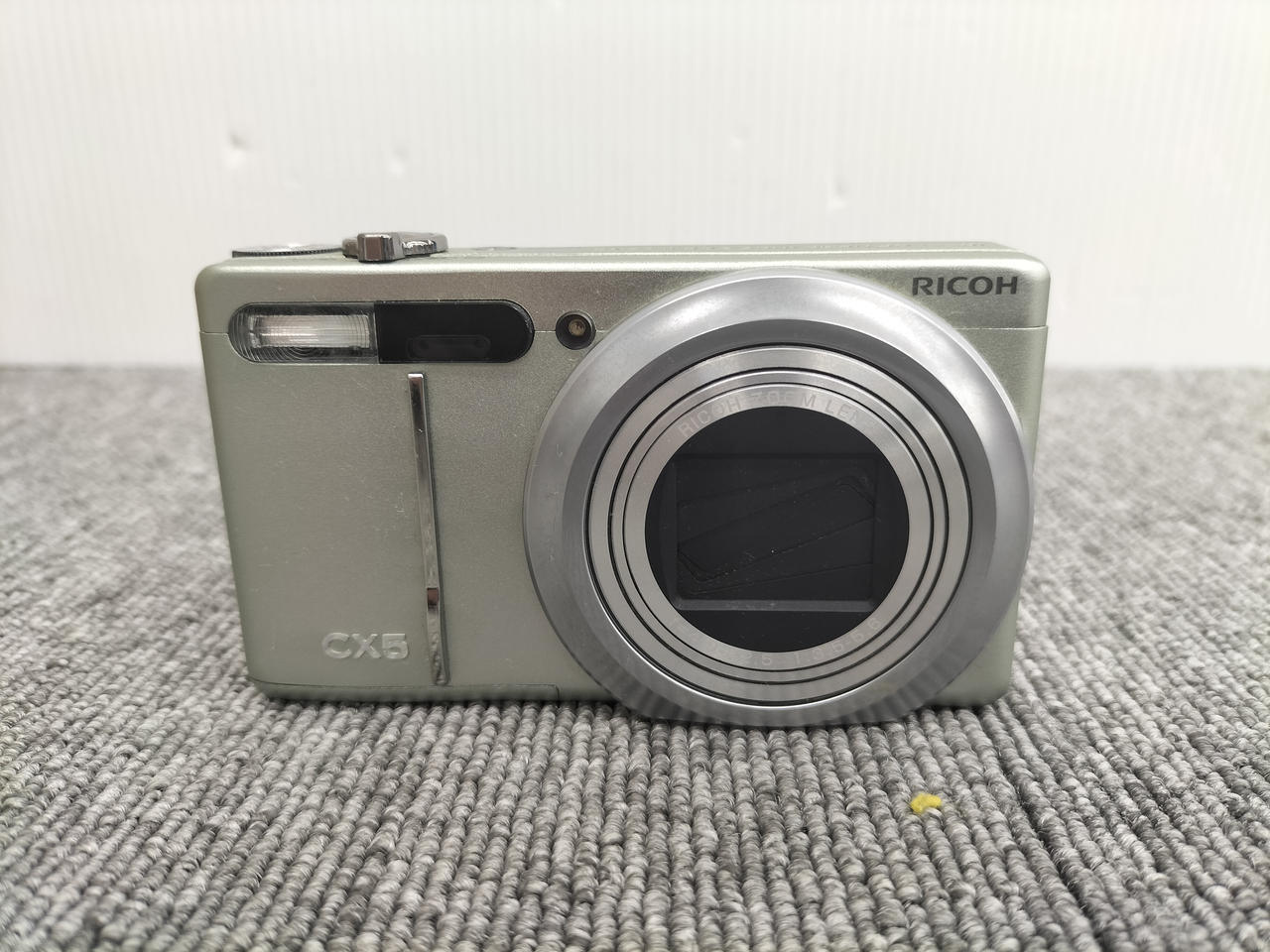 【美品】RICOH CX5 グリーンシルバー Amazon | RICOH ハイブリッドAFシステム搭載 光学10.7倍ズーム
