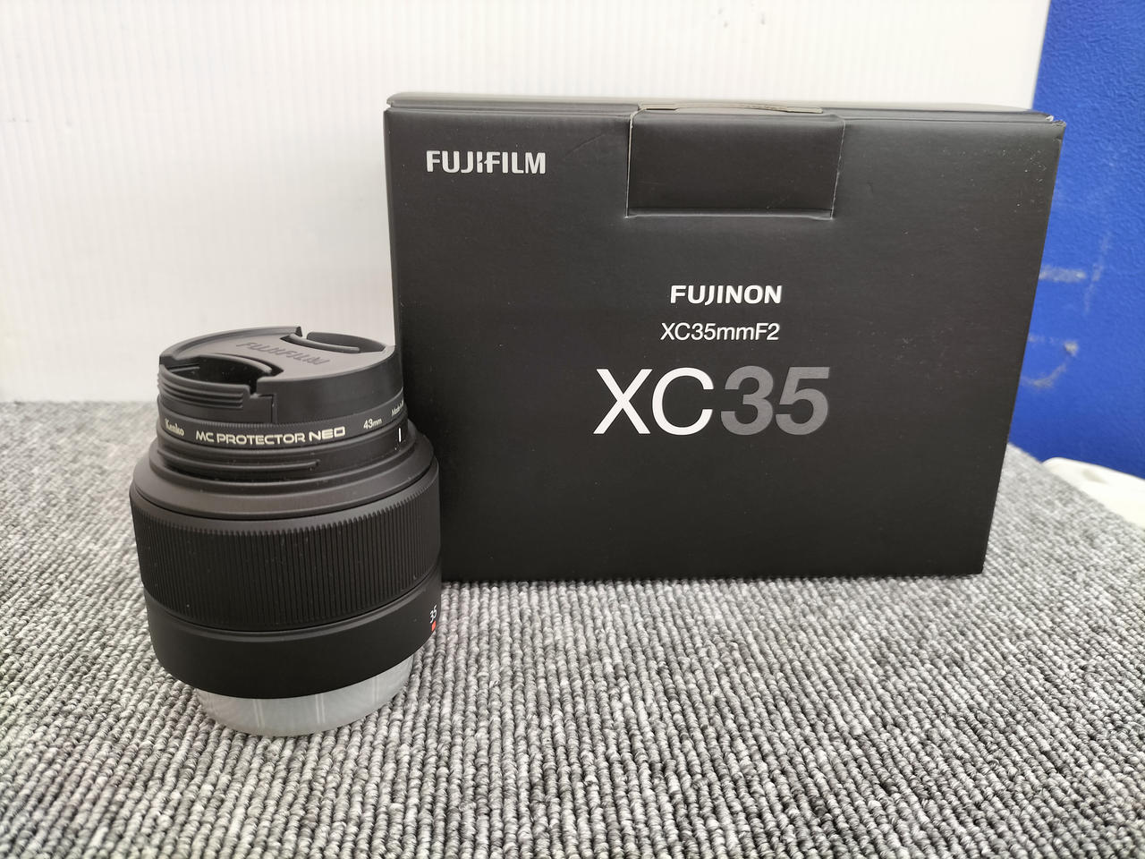 【極美品】FUJIFILM XC35mm F2　レンズフィルター付 FUJIFILM「XC35mm F2」実写とレビュー│FANTASTIA