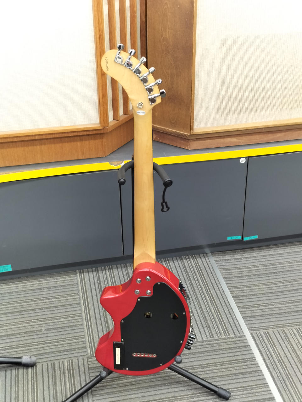 フェルナンデス(FERNANDES)|アンプ内蔵ギター|HARDOFFオフモール