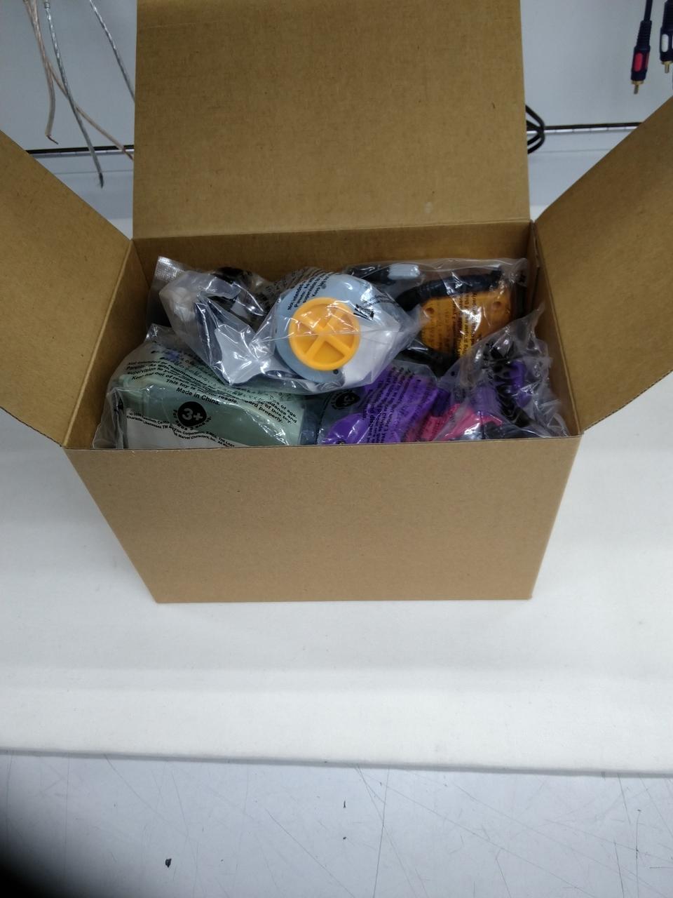 ダンボールは開封済です