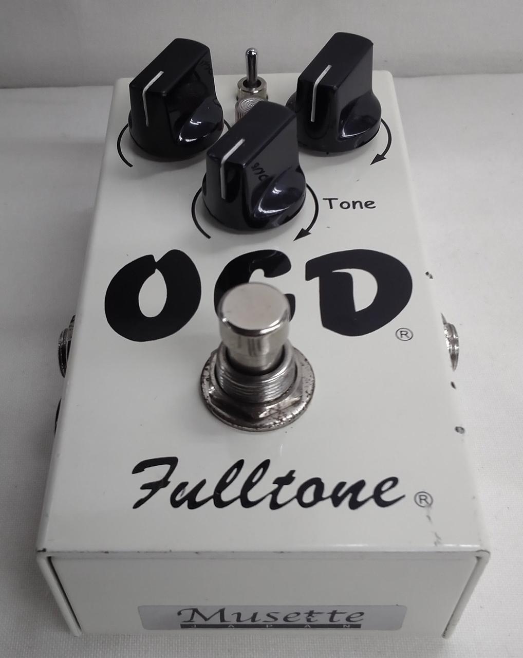 本体のみです。全体的にキズあります。