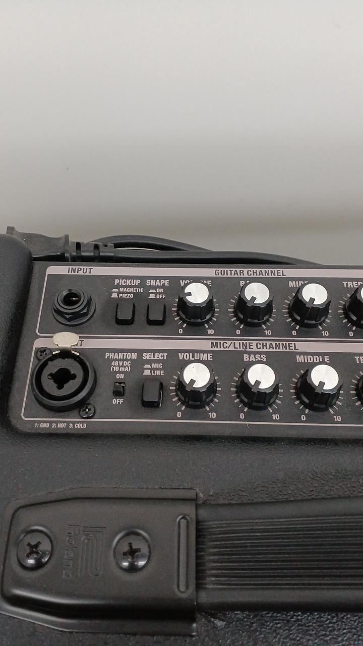 １品物超激レア　ROLAND　アンプ値下げ 1品物超激レア ROLAND アンプ値下げ ローランド(ROLAND)|ギター