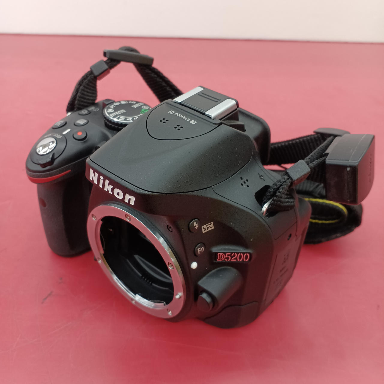 ニコン　D5200 一眼レフ　ジャンク品 Nikon ニコン D5200 ジャンク レンズ