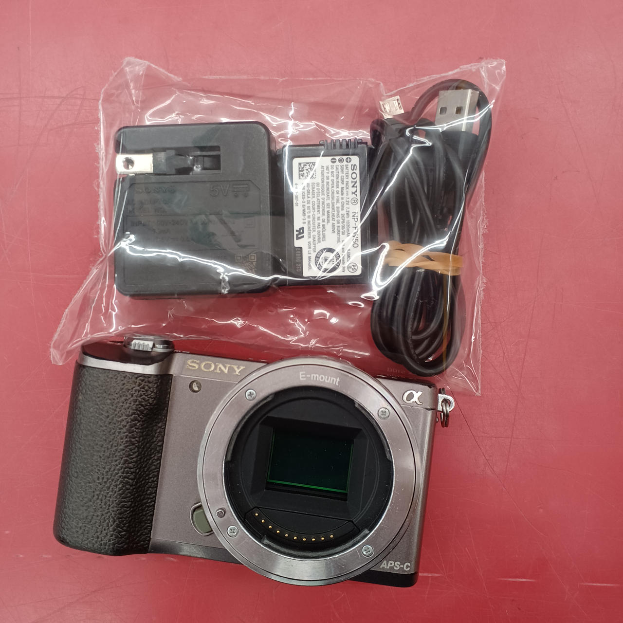 【ジャンク】　SONY ミラーレス一眼 α5100 バイセル公式】【在庫一掃】 ソニー SONY α5100 ILCE-5100