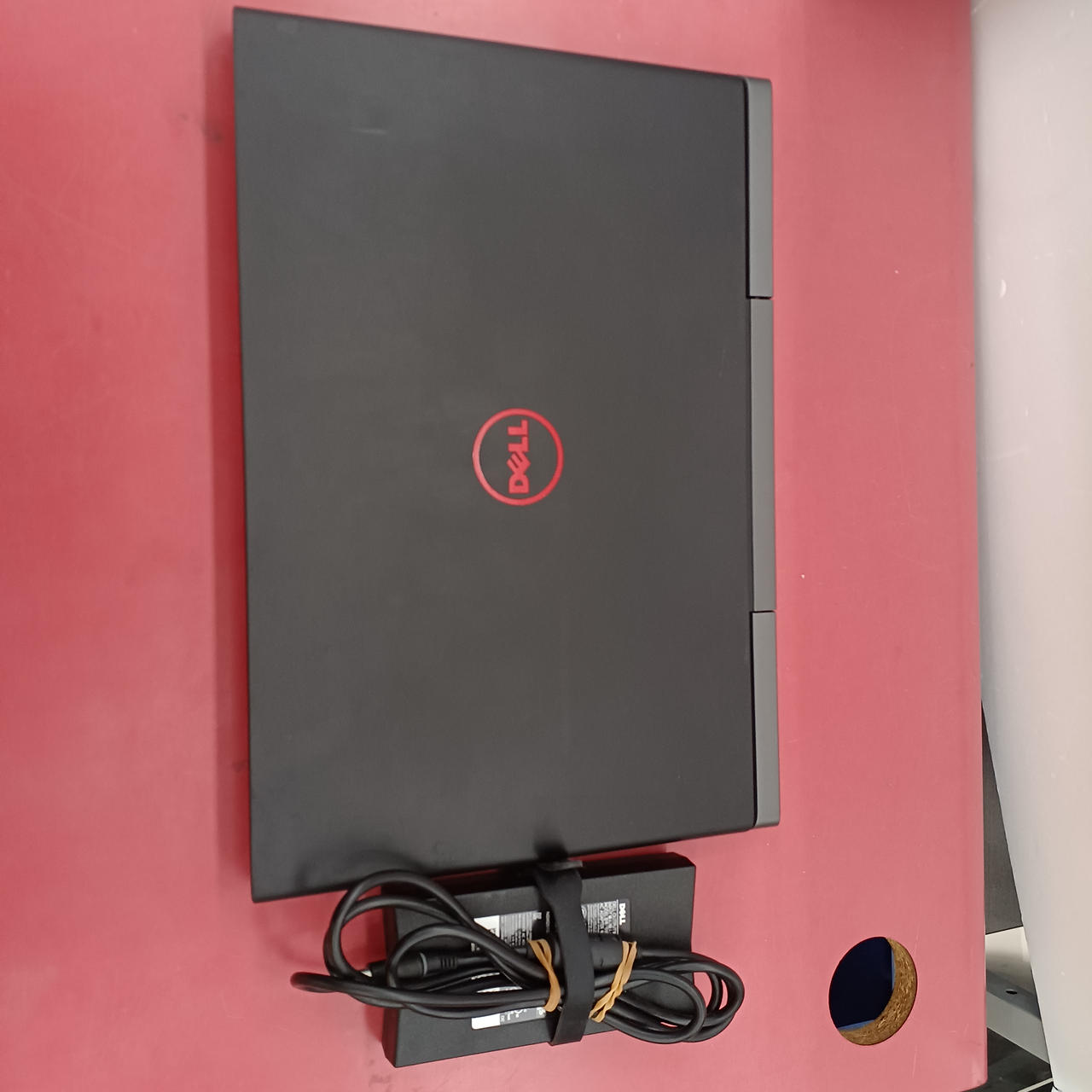 【ジャンク】DELL ノートパソコン PC 起動不可／部品取り用 maxresdefault.jpg