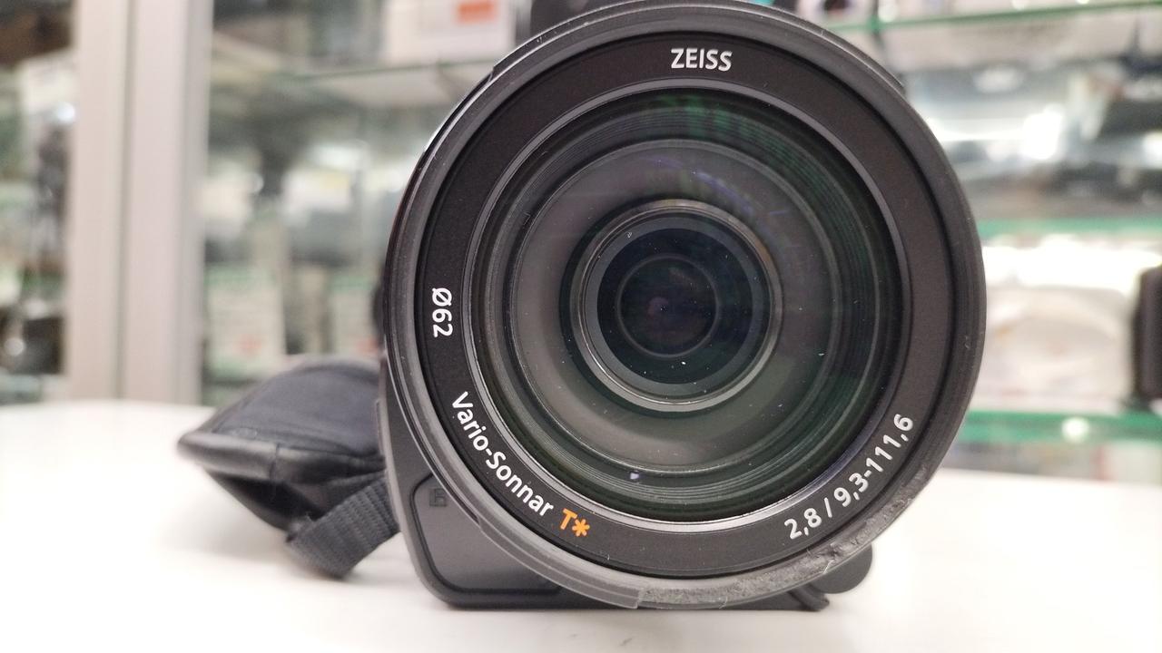 値引き。 デジタルビデオカメラ SONY4K Vario-Sonnar T* 値引き。 デジタルビデオカメラ SONY4K Vario-Sonnar T*