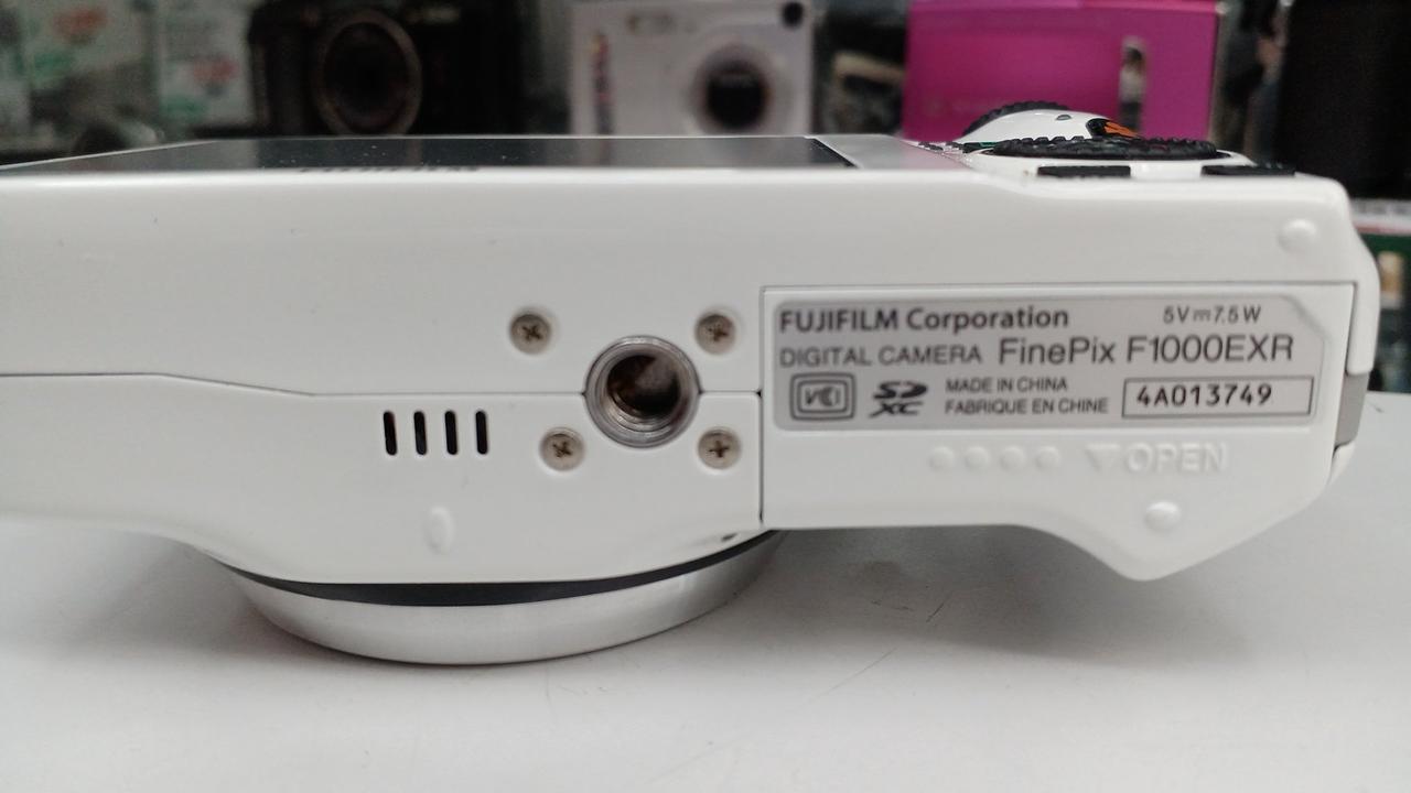 FUJIFILM コンパクトデジタルカメラ【カードエラー出ます】 カードエラー』 富士フイルム FinePix F40fd のクチコミ掲示板