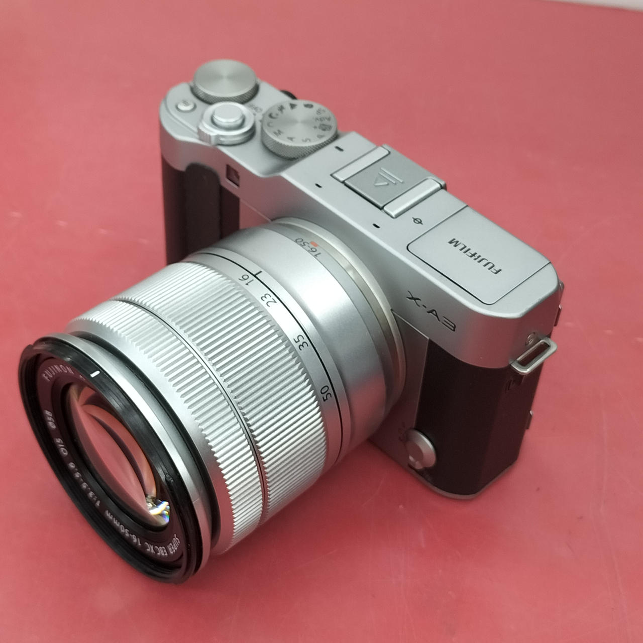 値下けしました！Fuji X-m1ミラーレス16-50と50-230電池も2個 値下け