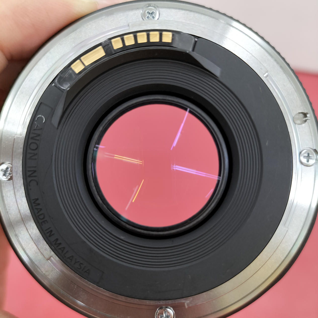 Canon EF40mm F2.8 STM 人気のホワイト【中古】 キヤノン EF40mm F2.8 STM 中古カメラ・レンズ販売サイト | メディア