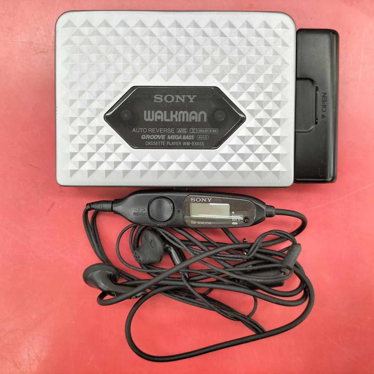 SONY WALKMAN WM-EX655 カセットウォークマン 銀 ＆ 付属品 カセットウォークマンSony WM-EX655 銀色「整備済み、完動美品