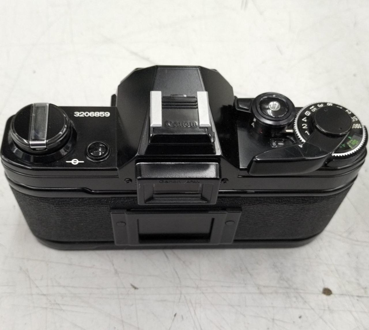 美品 CANON A-1 ブラック フィルムカメラ モルト新品交換済 M382 美品 CANON A-1 ブラック フィルムカメラ モルト新品交換済 M382