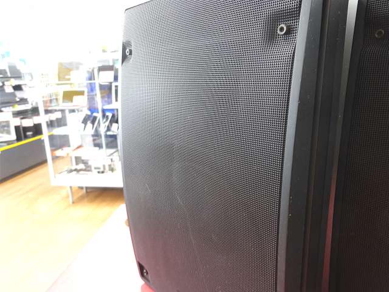 ネット網にへこみがあります。