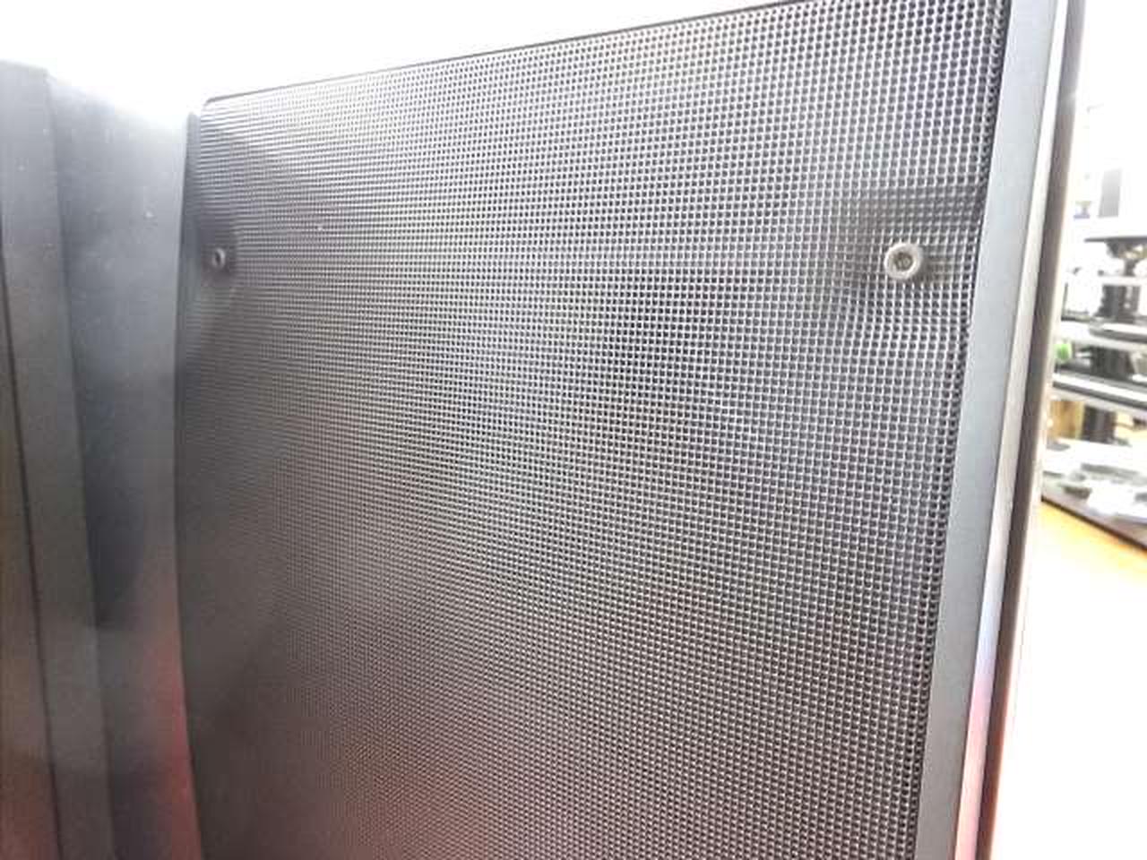 ネット網にキズがあります。