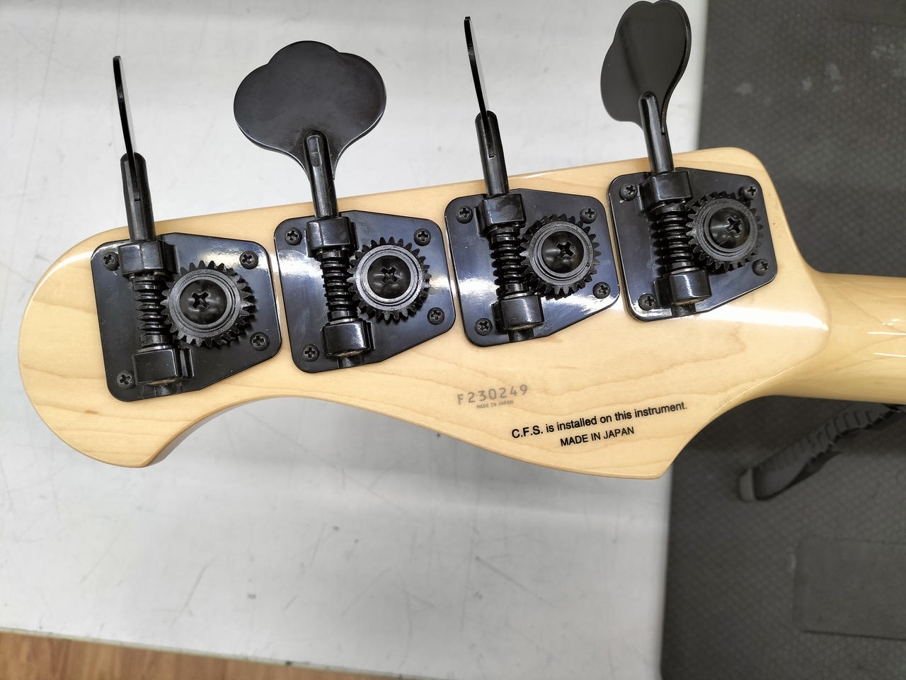 日本製　メーカー不明　エレキベース　GOTON TBP-3400NSM : TINY BASS