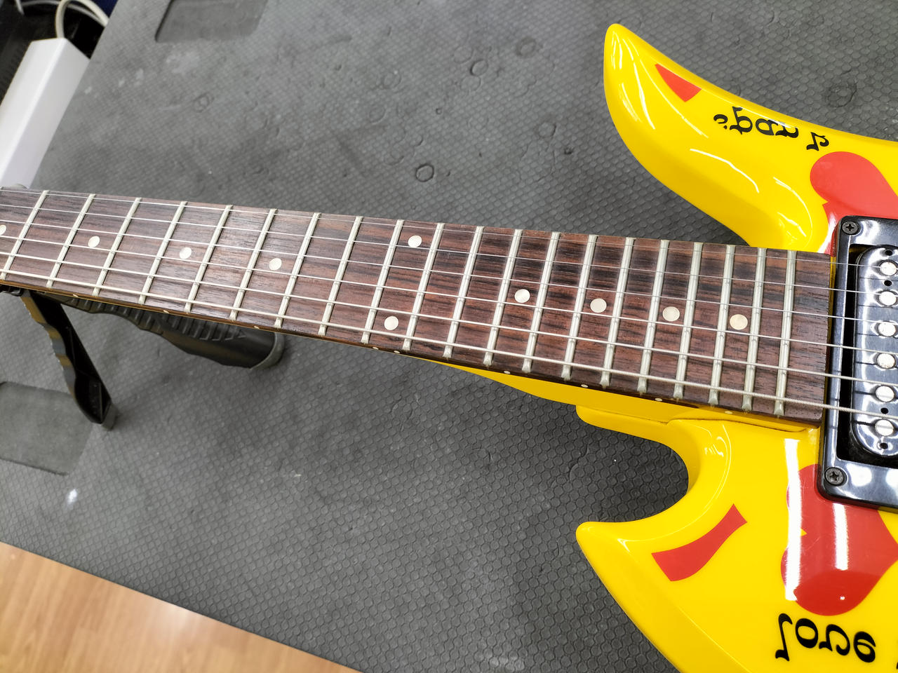 アッキー【ジャンク】BURNY バーニー ギター バーニー(BURNY)|アンプ内蔵ギター|HARDOFFオフモール（オフモ