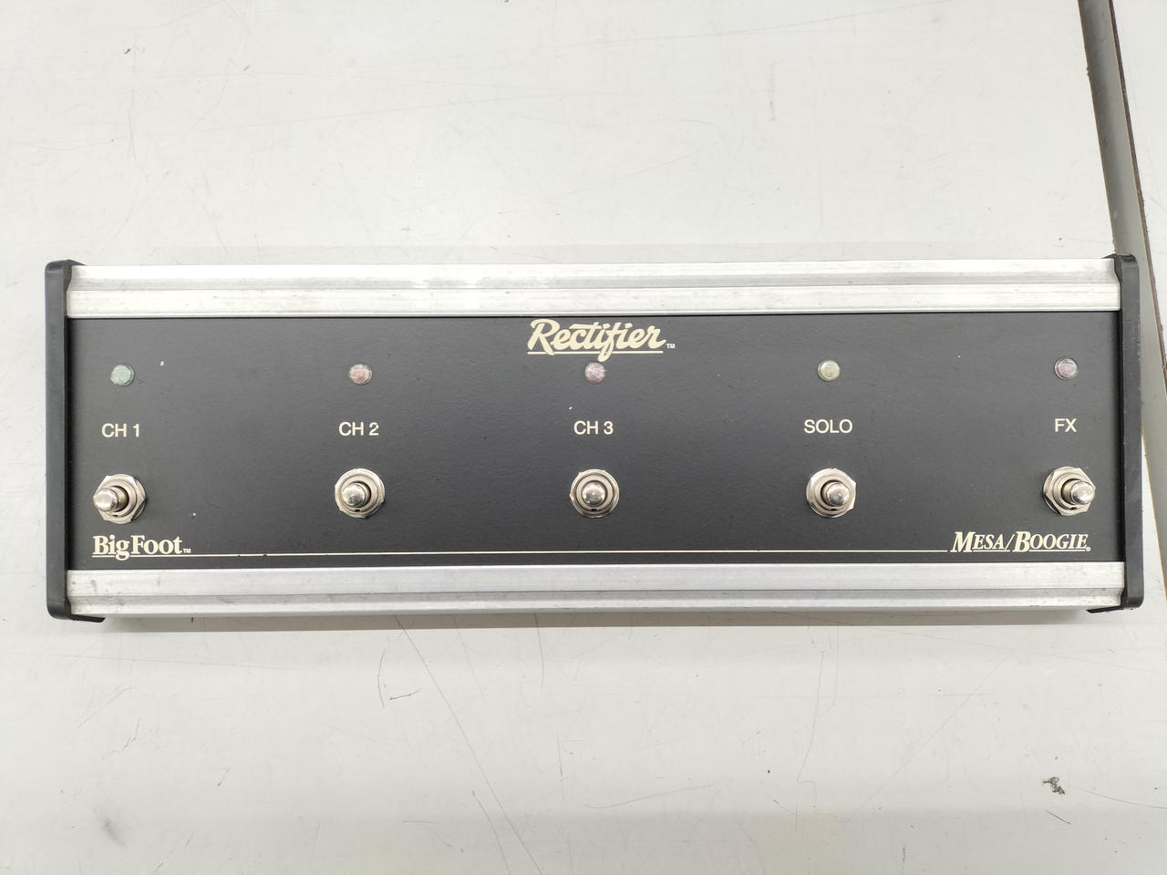 フットコントローラー