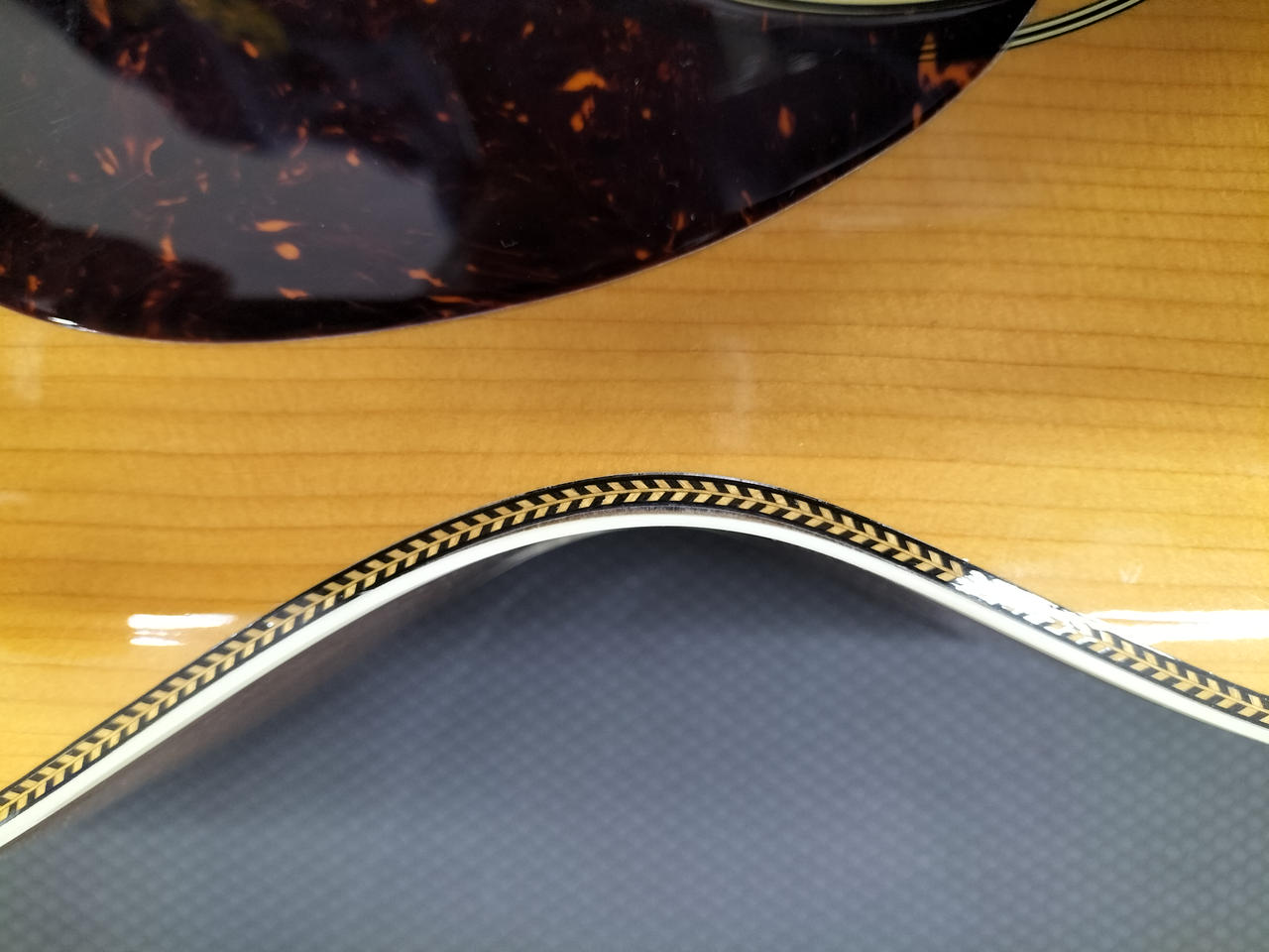 バインディング剥がれあります