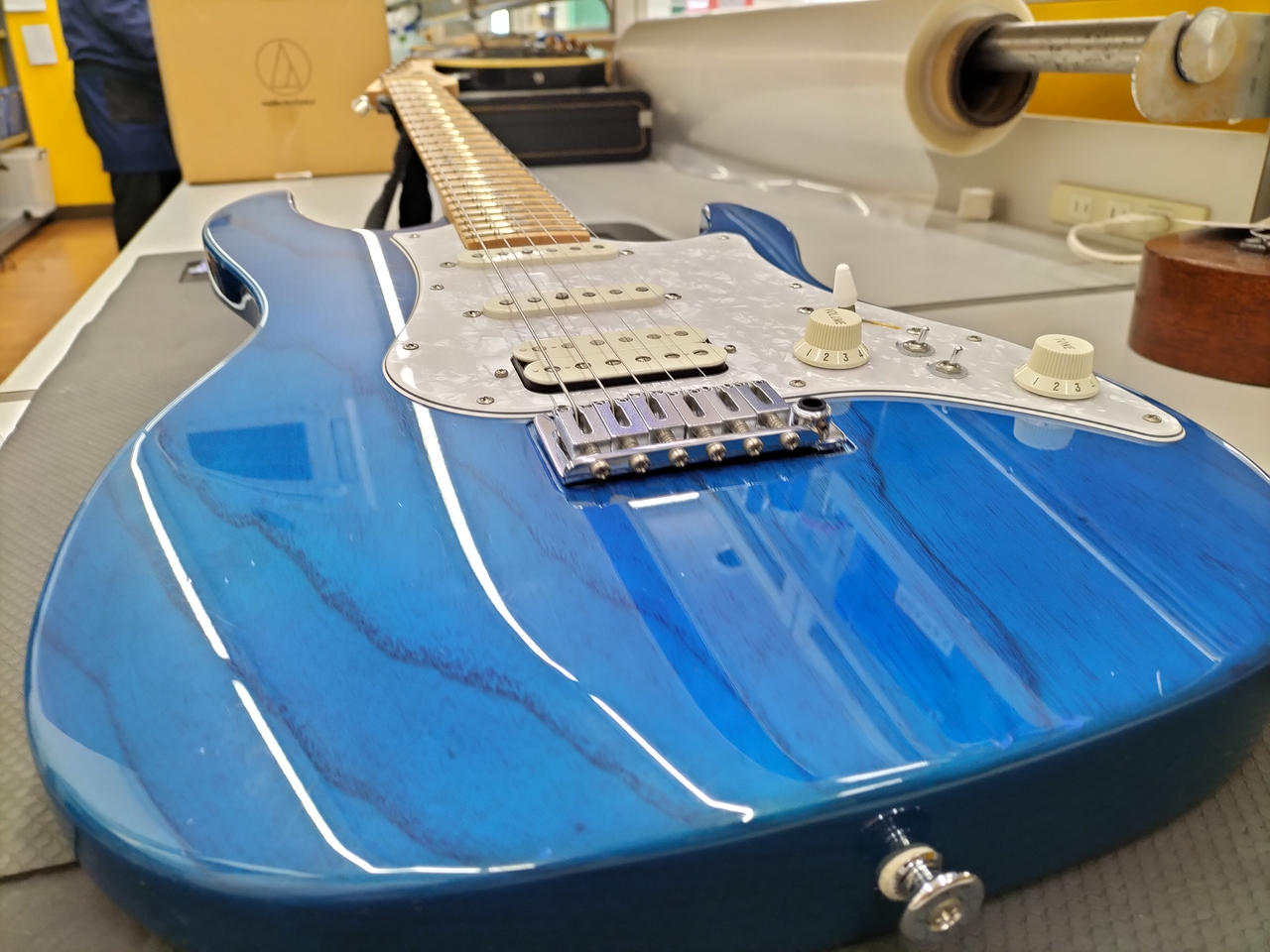 小さなキズ、打痕あり