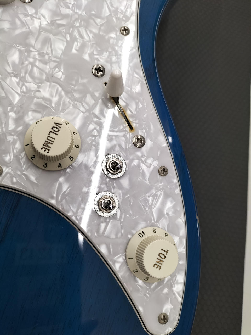 PUセレクター付近変色あり