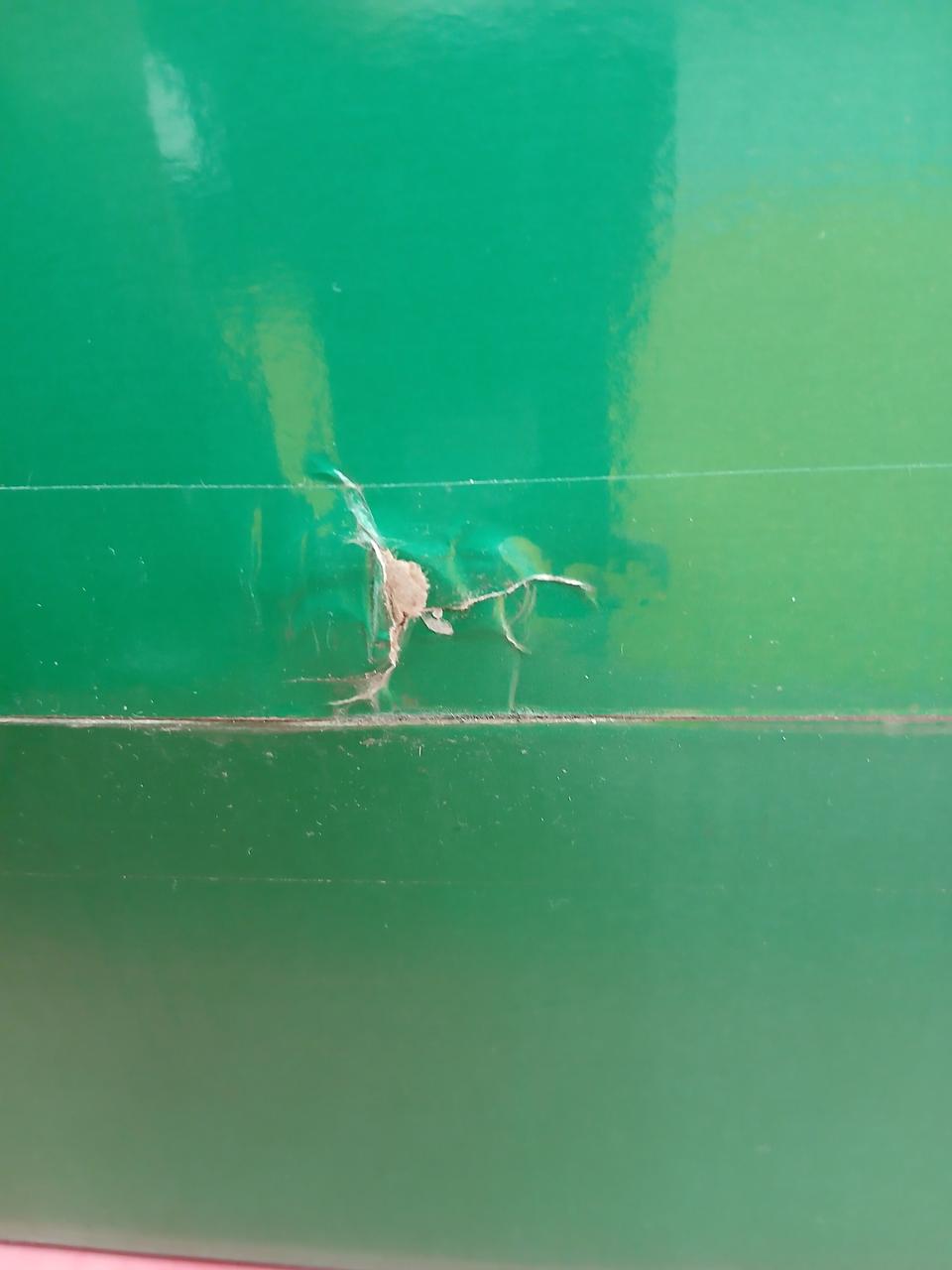 破れあります