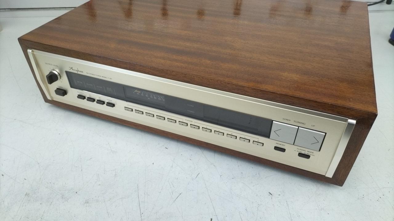 FMチューナー ☆アキュフェーズ T-107☆ Aランク】アキュフェーズ Accuphase T-107 チューナー @55277
