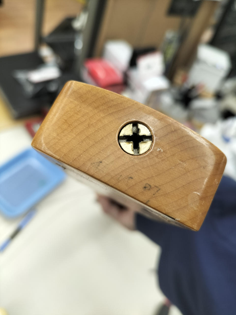 かすれてますが4.15.87と思われます