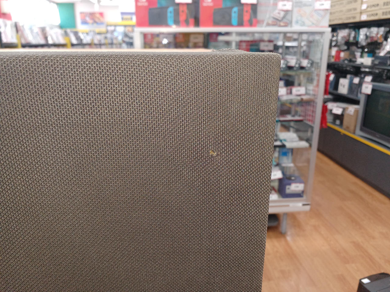 ロゴバッジ欠品