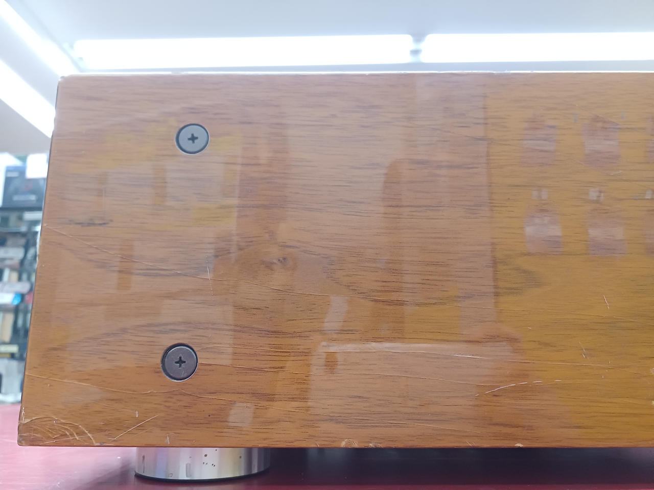 木目パネルヒビ