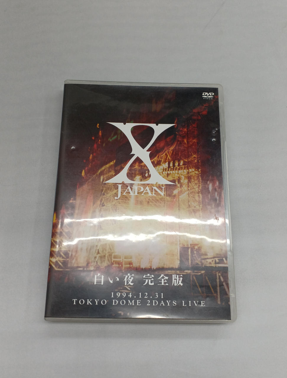 ラベルに凹みあります。