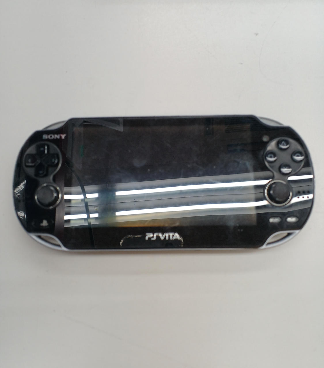 画面端に黄ばみあります。