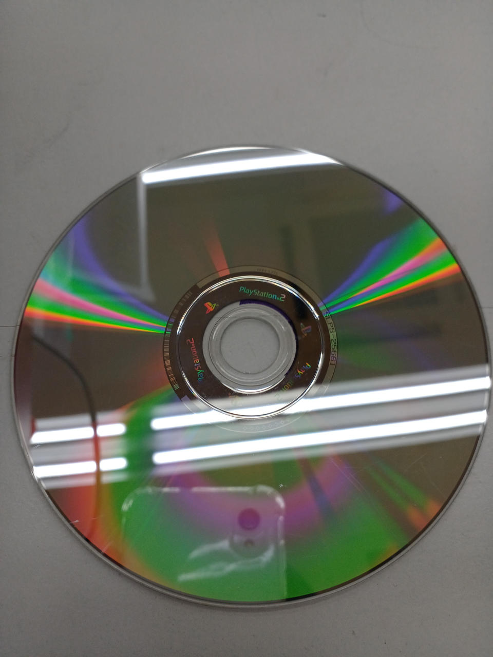 ディスク右下に小さな傷があります。