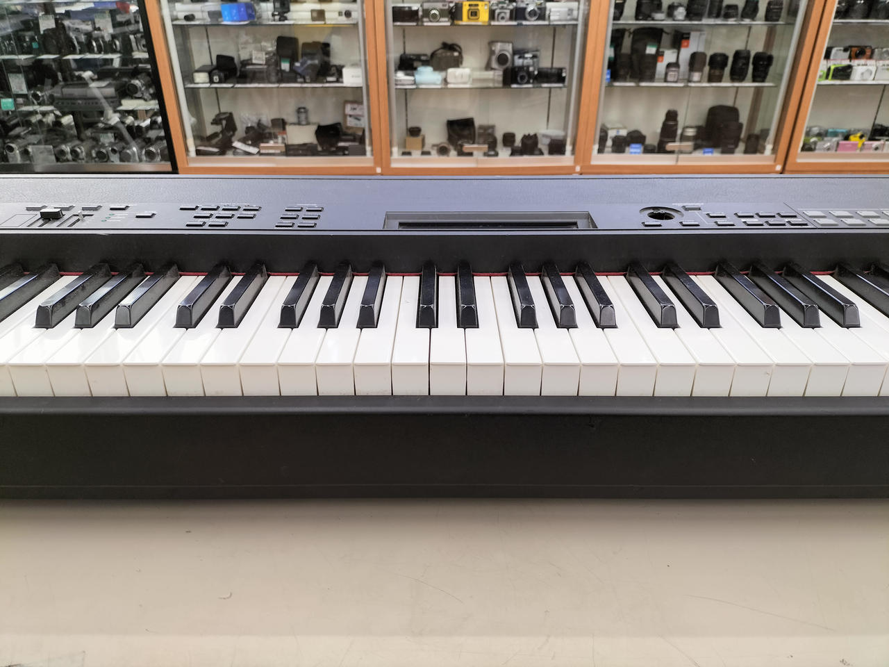 週末セール！YAMAHAステージピアノCP40（本体割れ傷あり出力問題なし