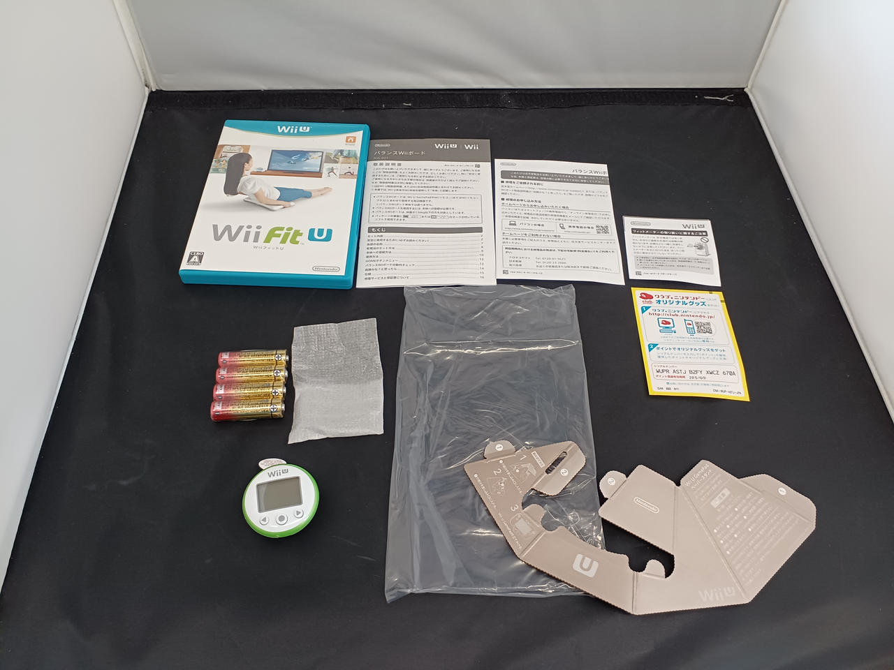 美品！ニンテンドー Wii  とWiiFitのセット ニンテンドー Wii 本体 & WiiFitバランスボード ソフト マット
