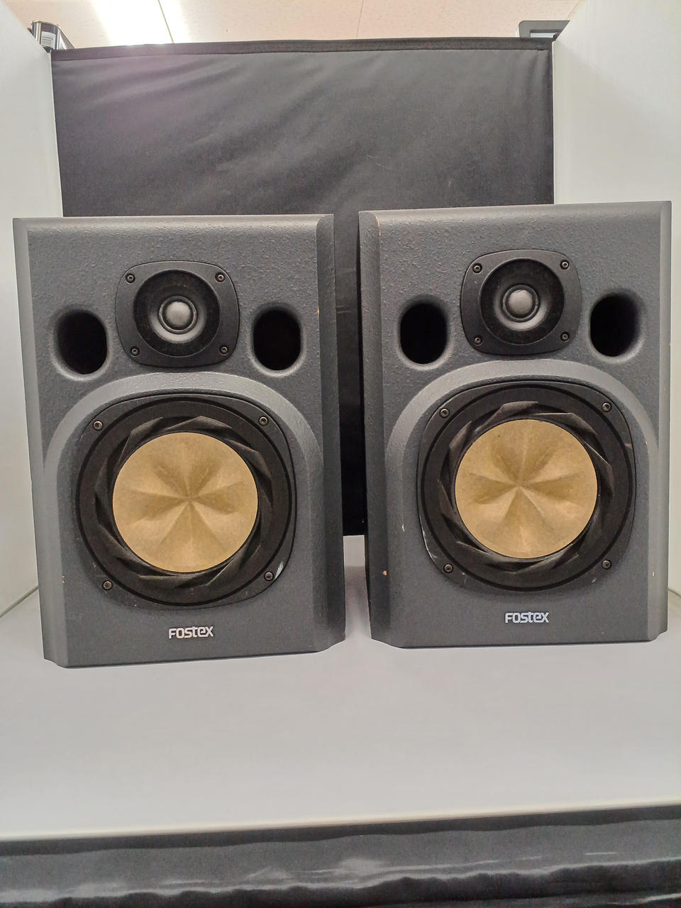 フォステックス ニアフィールドモニタースピーカー Amazon | FOSTEX パワード・ニアフィールド・スタジオ・モニター