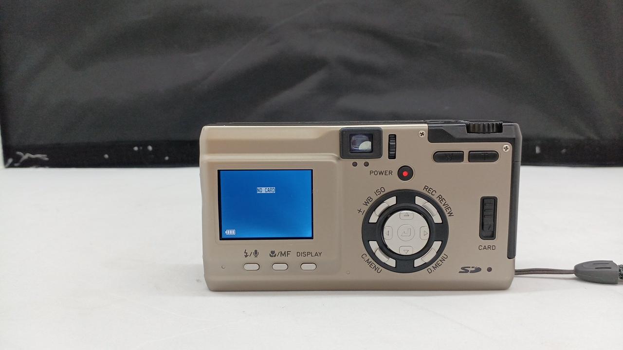 画面変色あり。