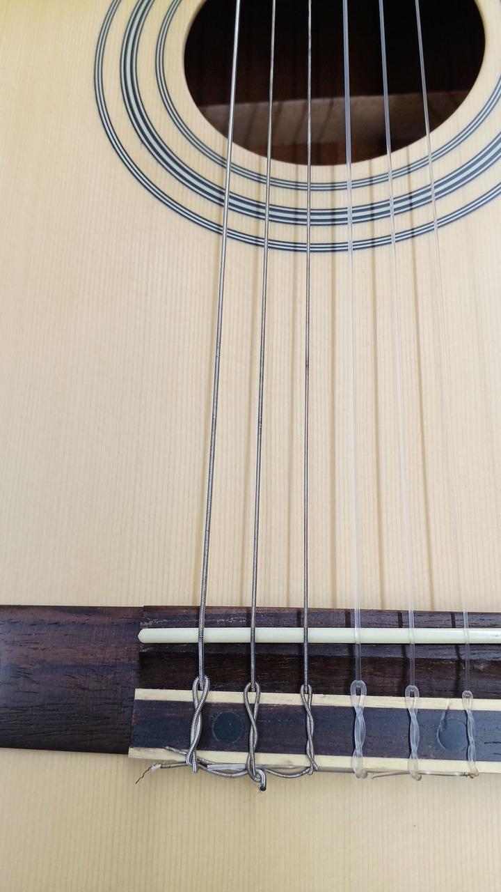 弦錆びてます。