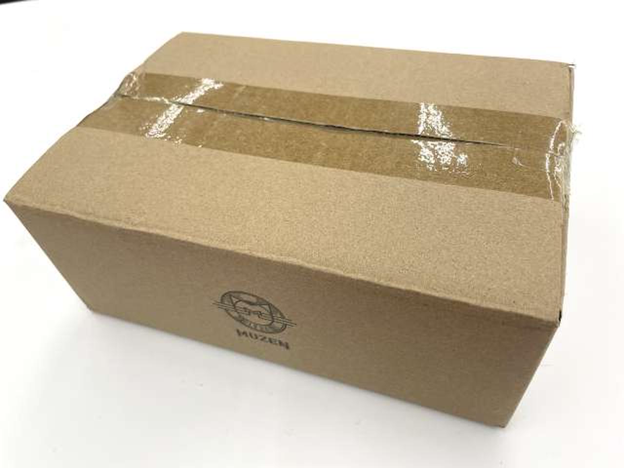 発送の際は付属段ボールにて発送します。