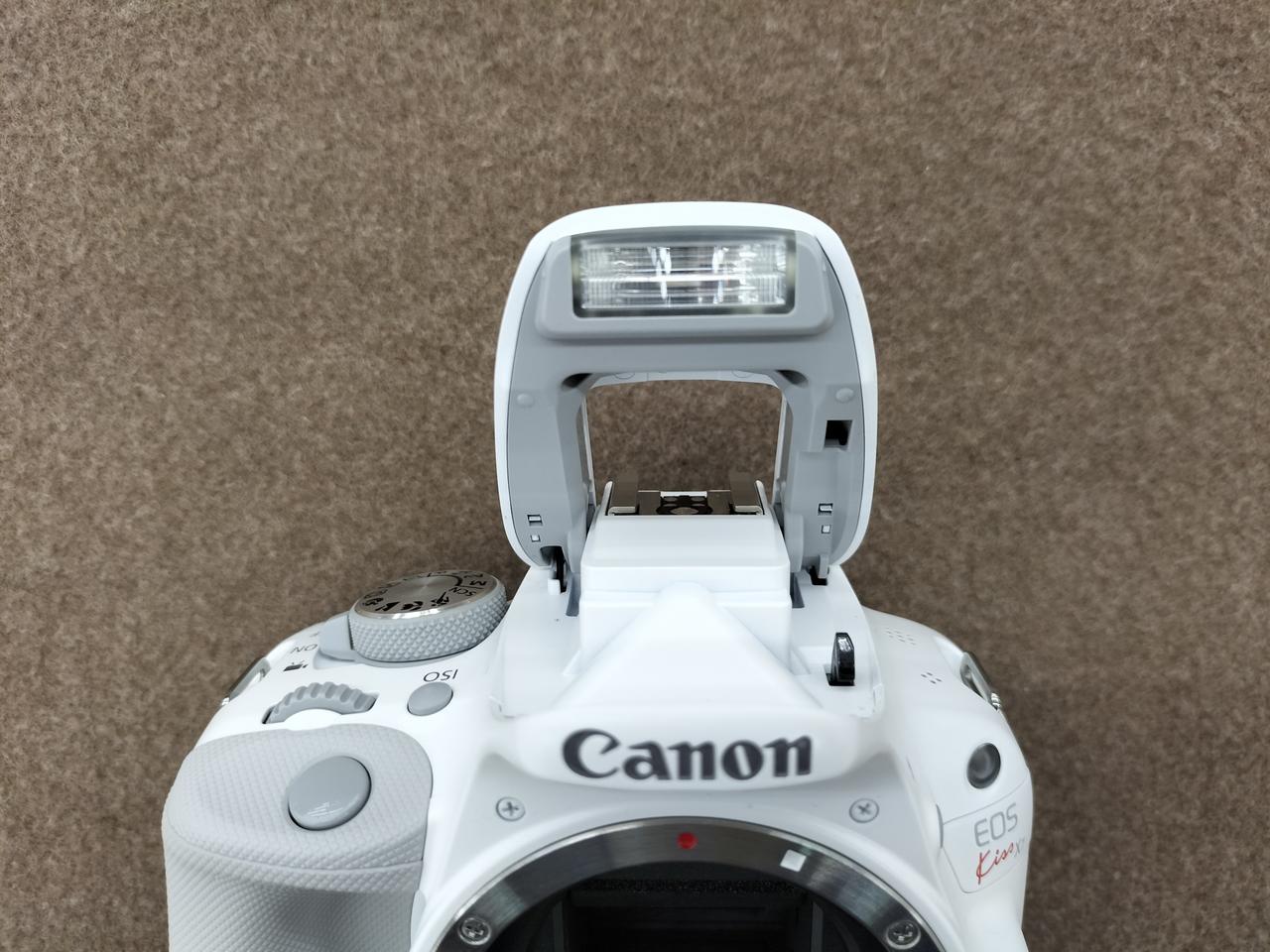 Canon EOS KISS X7 Wレンズキット WHITE 使用わずか キヤノン