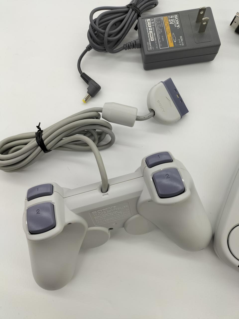 SONY 旧世代ゲーム機本体 SCPH-00140 SONY 旧世代ゲーム機本体 SCPH-00140 レア