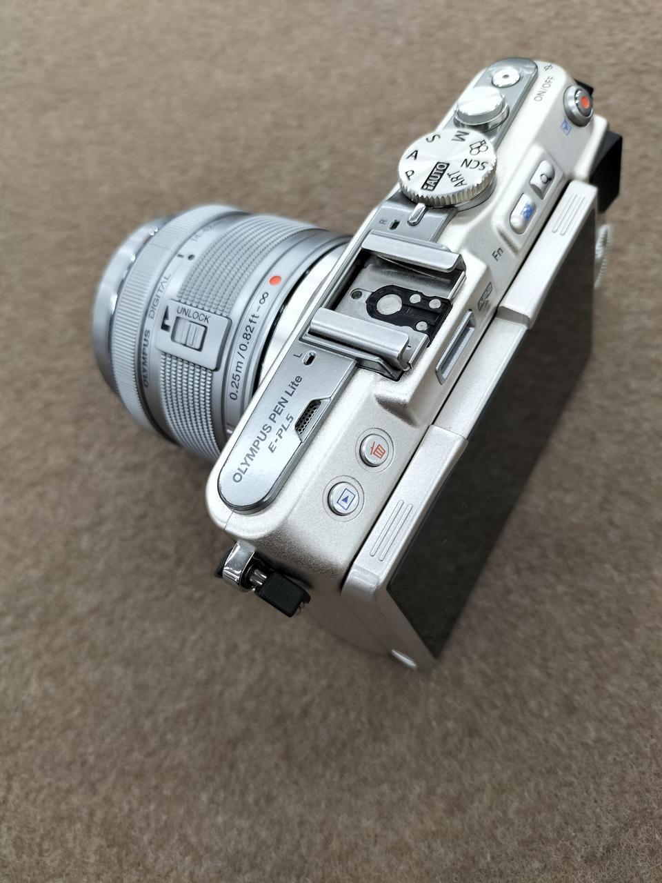 ★S。OLIMPUS ミラーレス一眼 E-PL5 シルバー OLYMPUS|ミラーレス一眼|【ハードオフ公式通販】オフモール