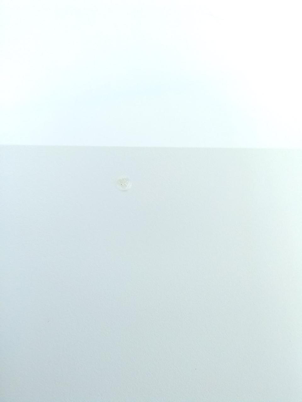 ※上面の上部にキズあり