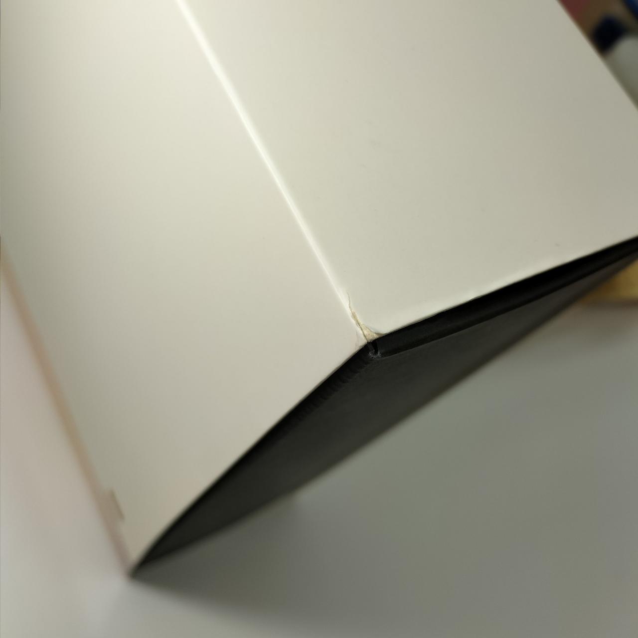 箱ダメージ少しあり