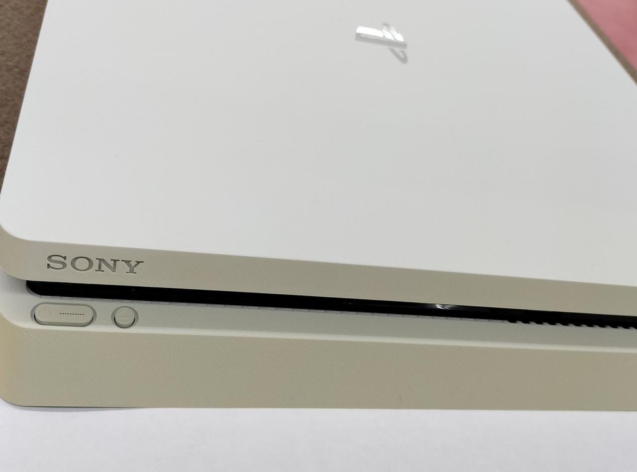 ※色わかりにくいですが前面日焼け黄ばみ有