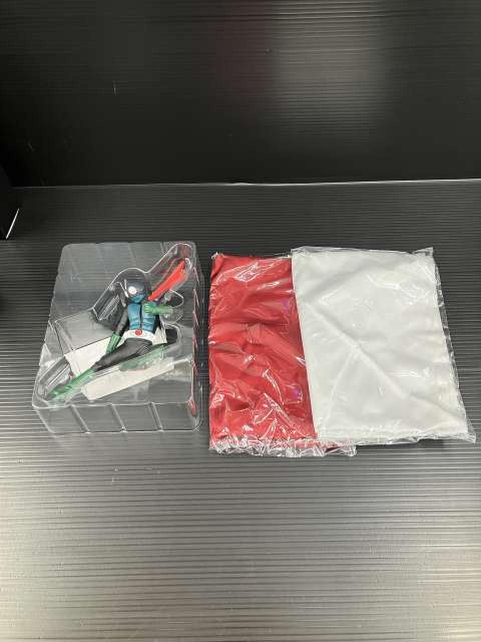 右側2つ未開封です。