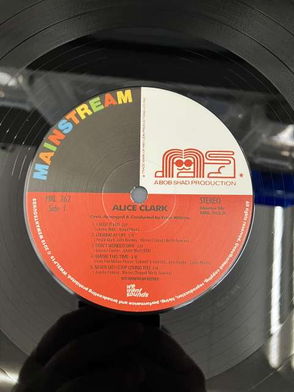 レーベルヒゲあり