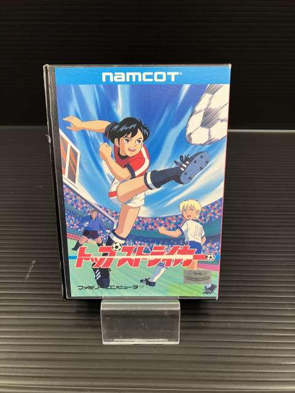 ジャケットに色やけあります。