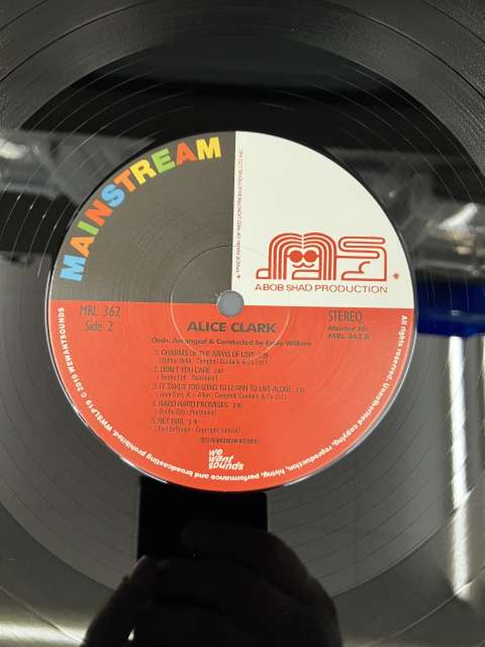 レーベルヒゲあり